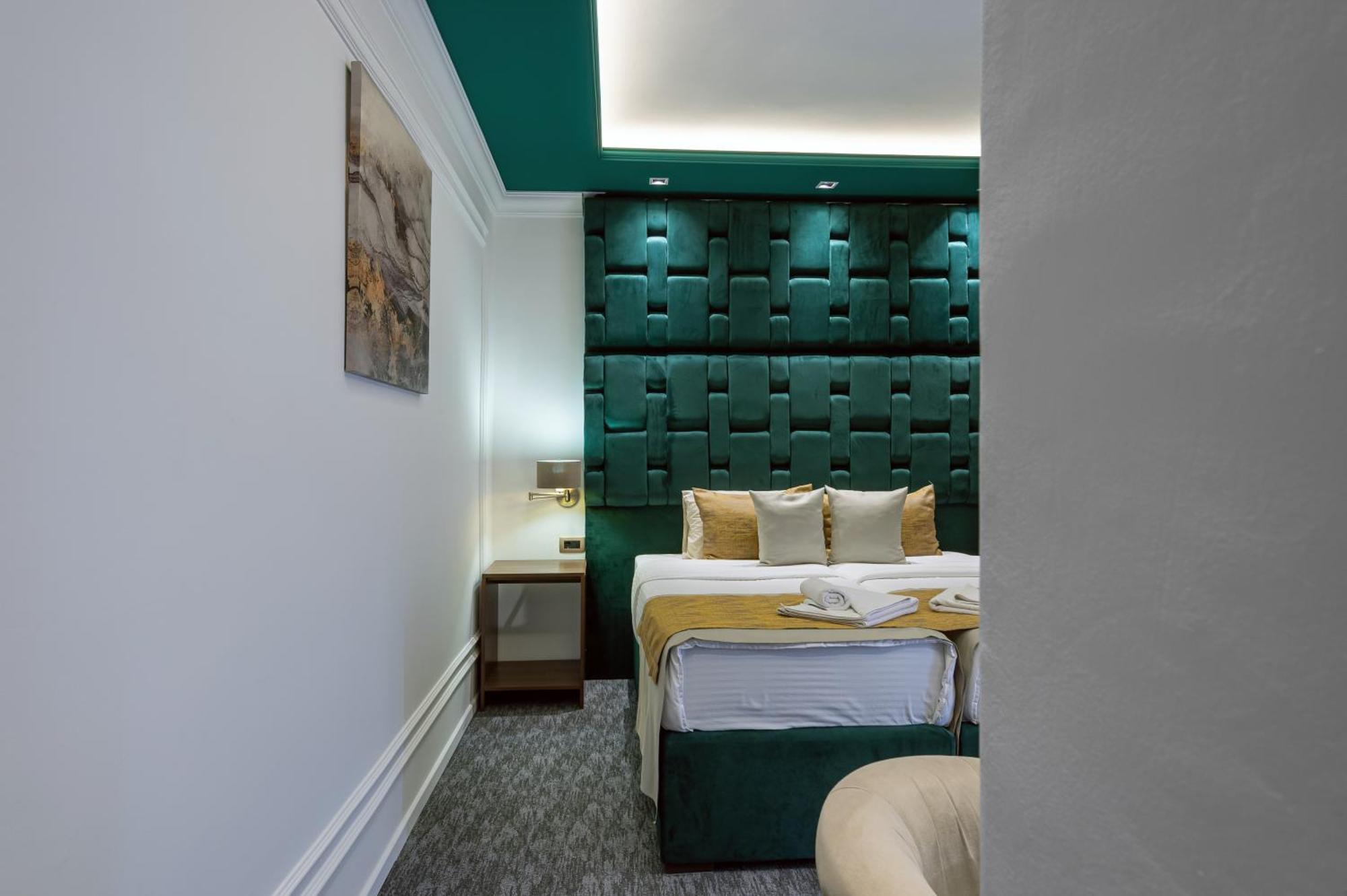 Hotel Ideall Подгорица Экстерьер фото